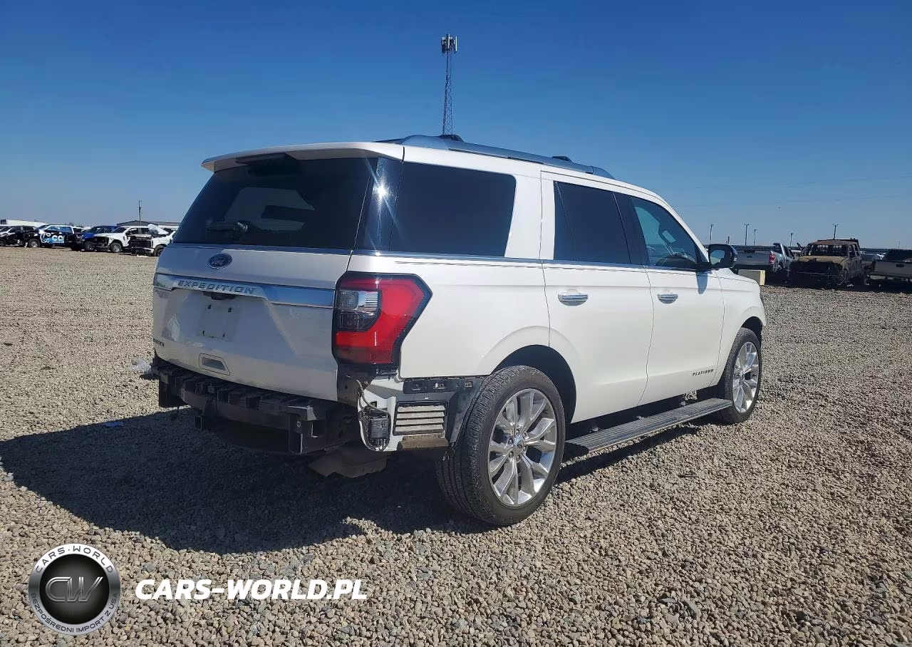2019 Ford Expedition Platinum VIN:1FMJU1MT2KEA76596 - 3