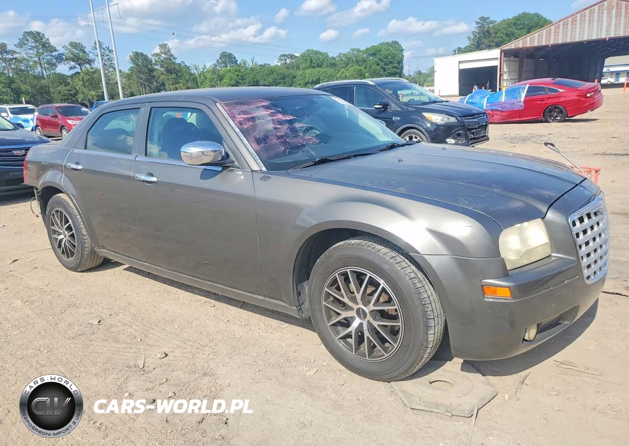 2010 Chrysler 300 Touring VIN:2C3CA4CD4AH101625 - 4