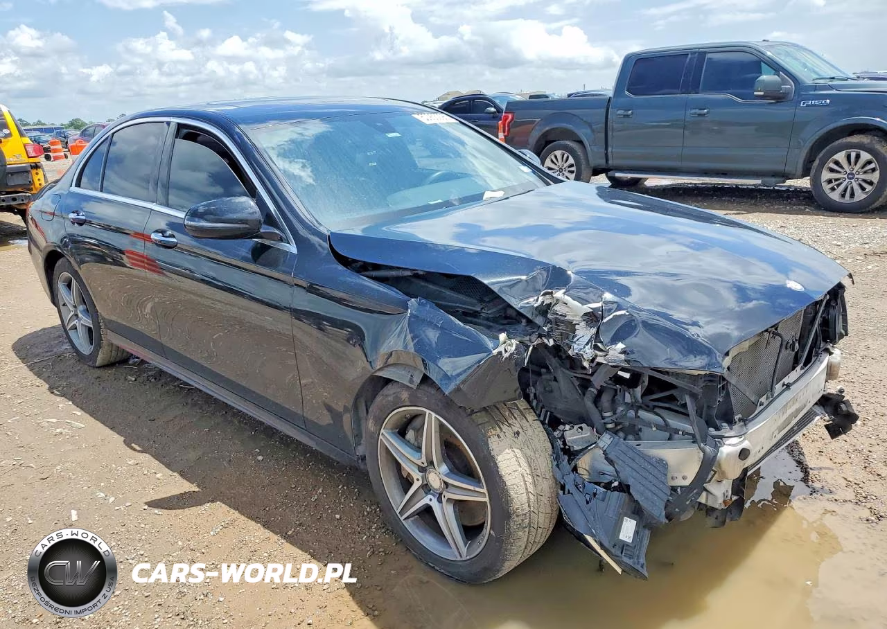 2017 Mercedes-Benz E 300 4Matic VIN:WDDZF4KBXHA014091 - 4