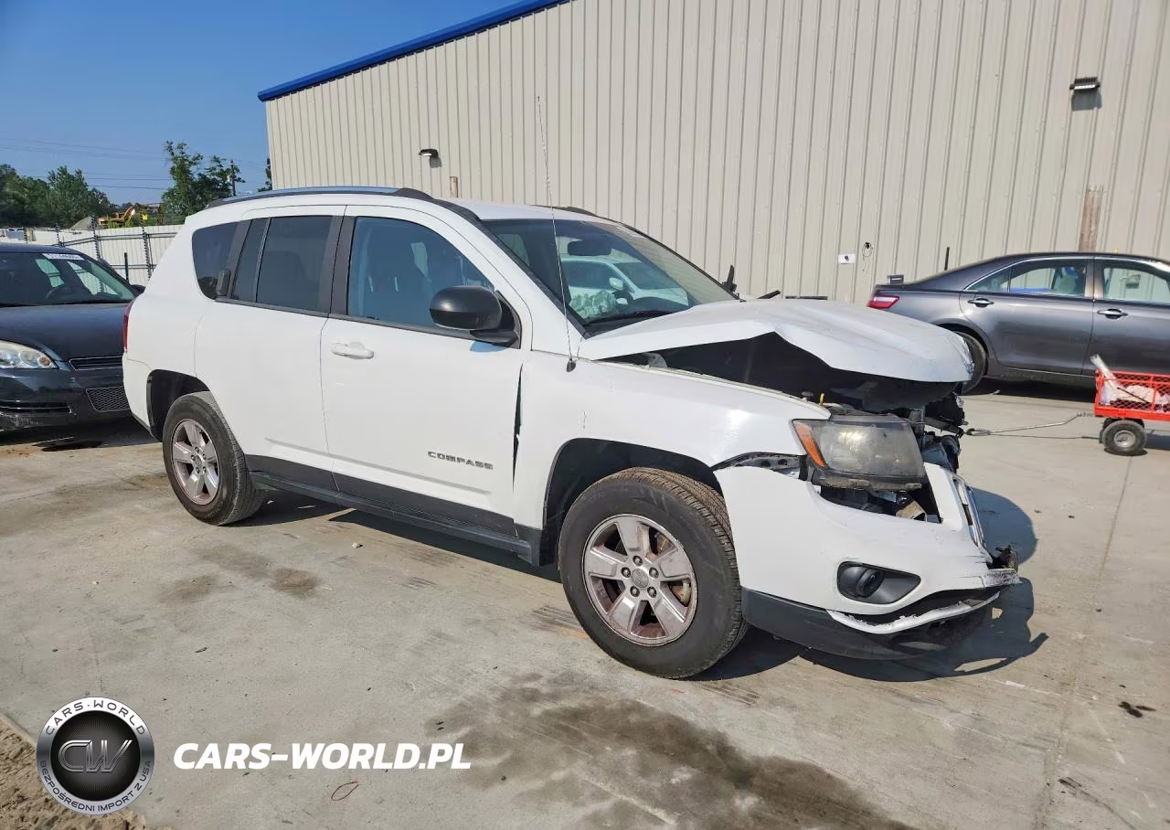 2014 Jeep Compass Sport VIN:1C4NJCBA6ED573611 - 4