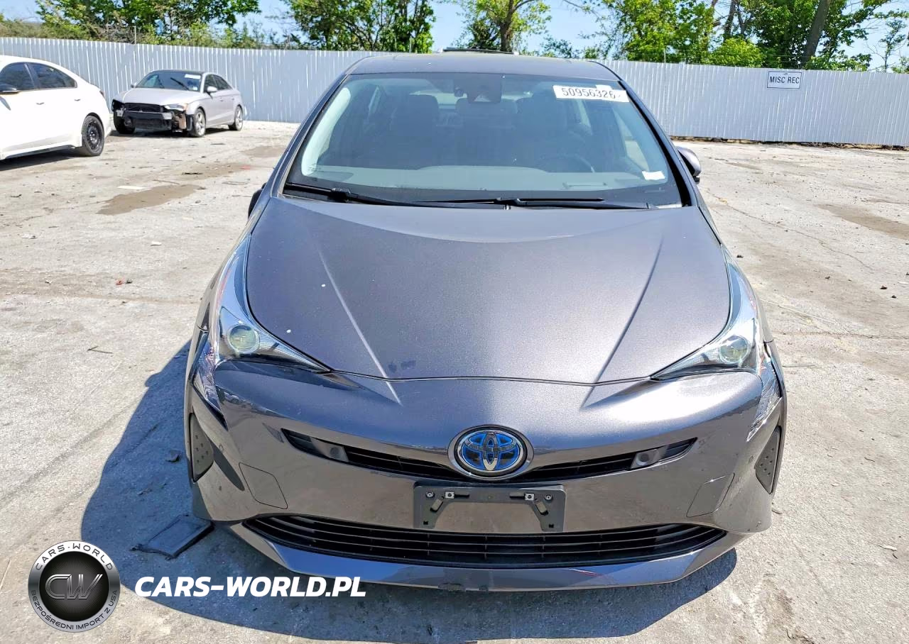 2018 Toyota Prius Four VIN:JTDKARFU7J3553474 - 5