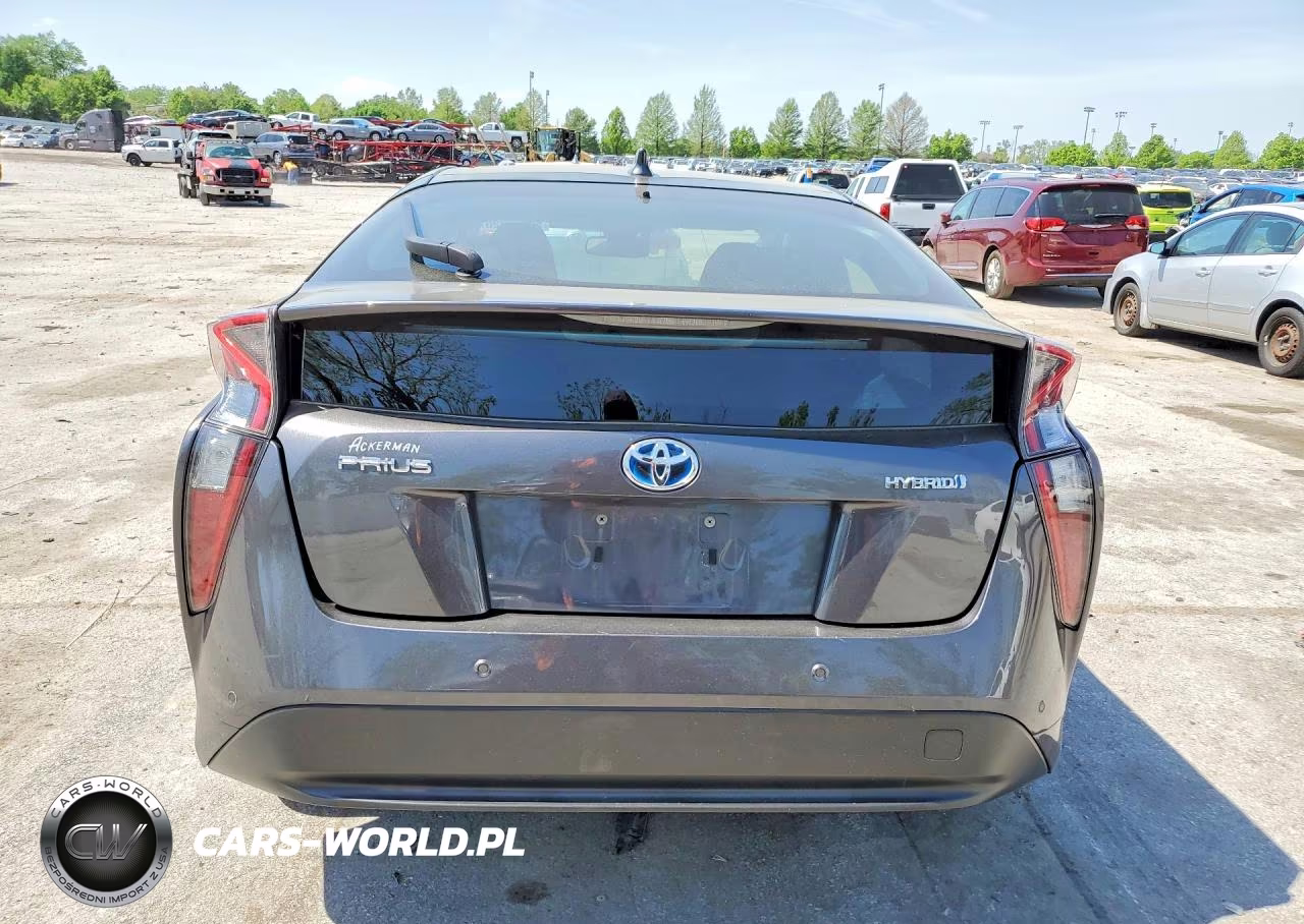 2018 Toyota Prius Four VIN:JTDKARFU7J3553474 - 6