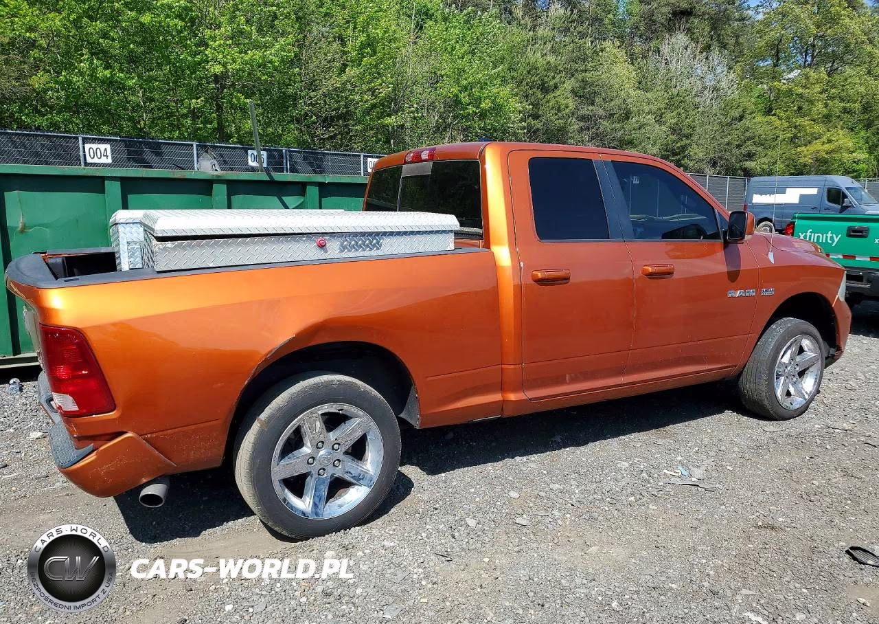 2010 Dodge Ram 1500 VIN:1D7RV1GT4AS205198 - 3