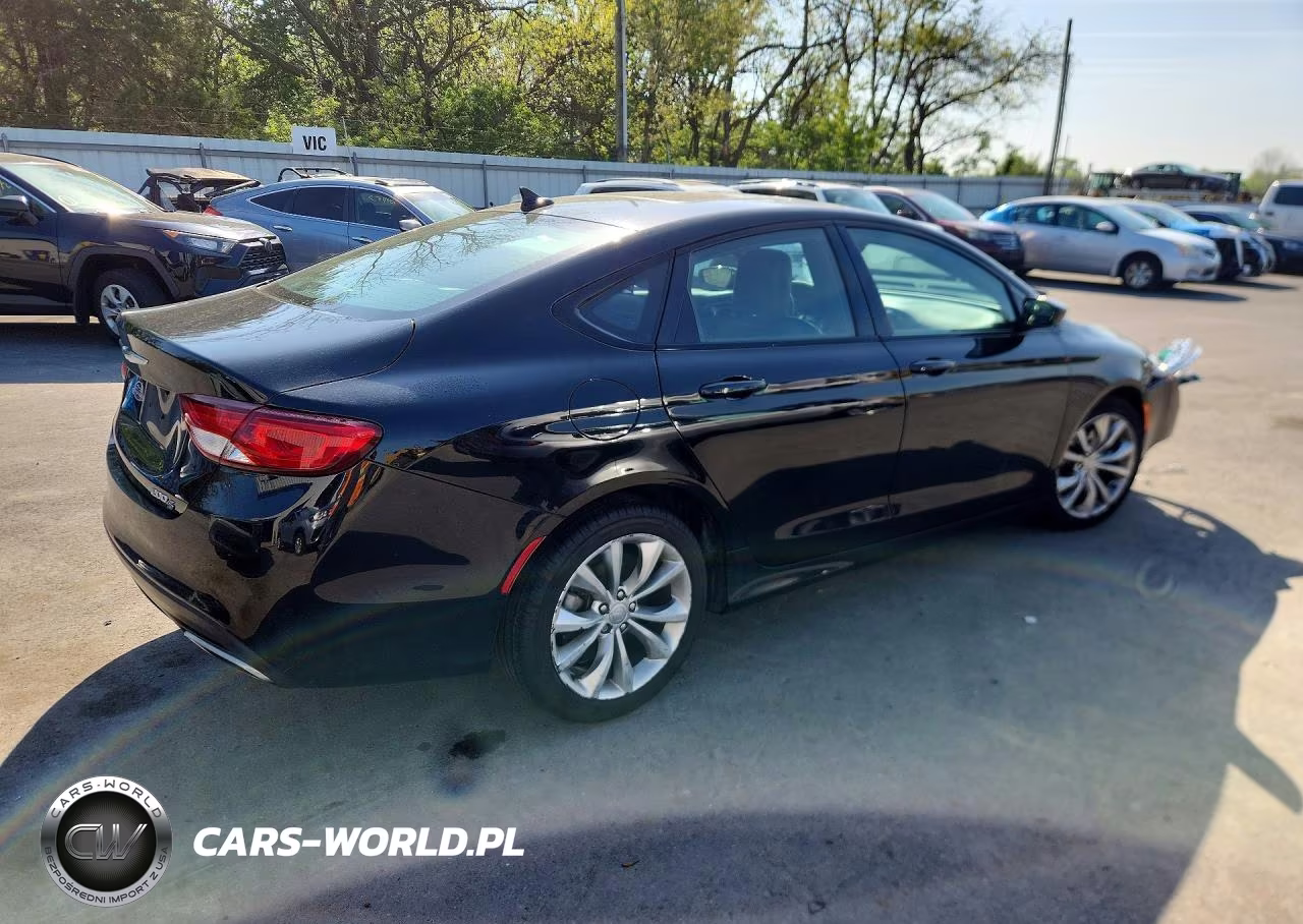 2015 Chrysler 200 S VIN:1C3CCCBG1FN736252 - 3