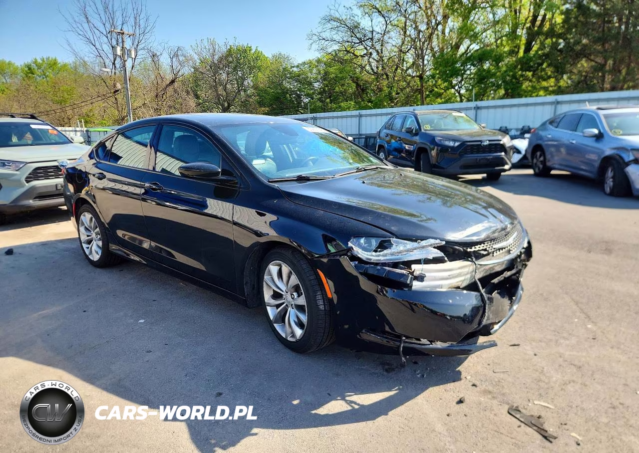 2015 Chrysler 200 S VIN:1C3CCCBG1FN736252 - 4
