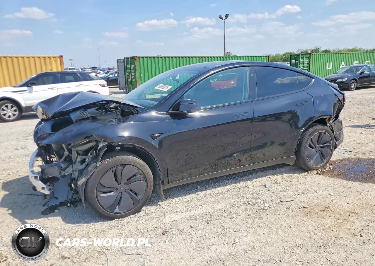 2026 Tesla Model Y – zdjęcie 1 z 13