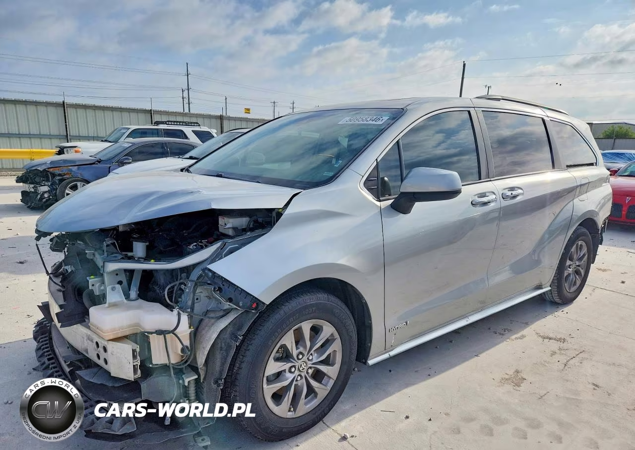 2021 Toyota Sienna Xle
