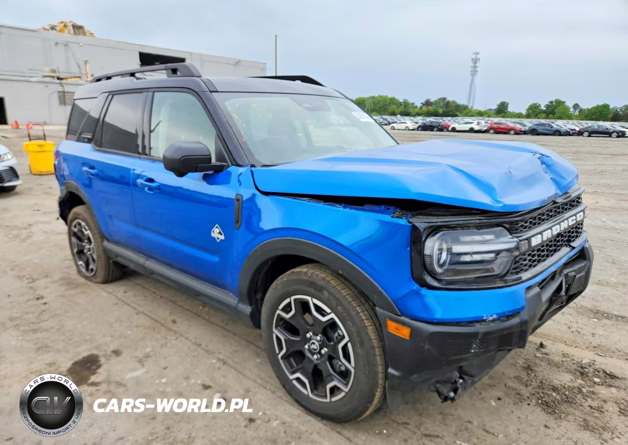 2025 Ford Bronco Sport Outer Banks VIN:3FMCR9CN0SRE57873 - 4