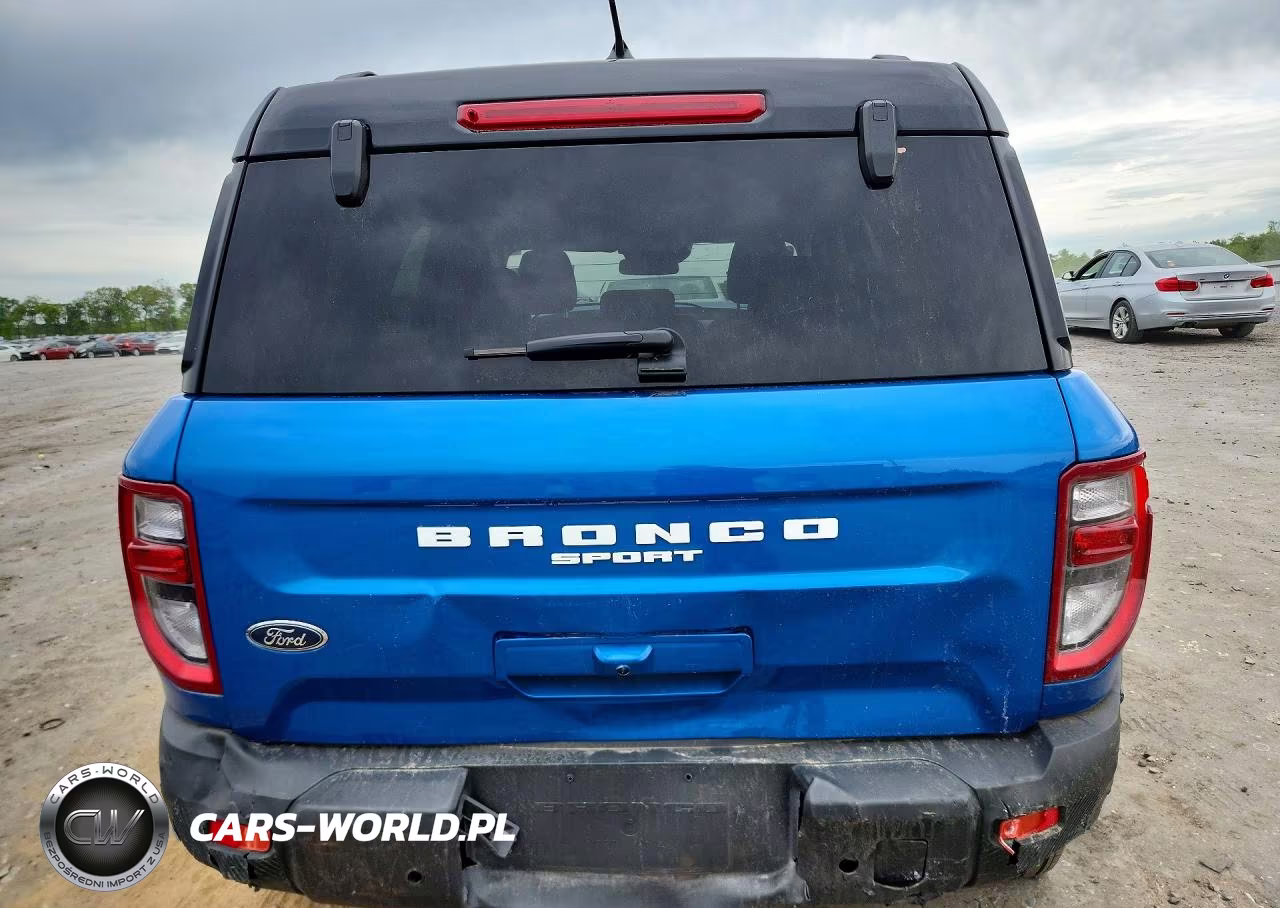 2025 Ford Bronco Sport Outer Banks VIN:3FMCR9CN0SRE57873 - 6