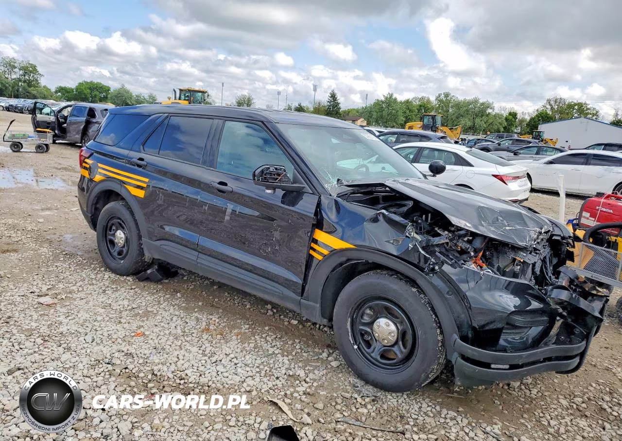 2025 Ford Explorer Police Interceptor VIN:1FM5K8AWXSGA56048 - 4