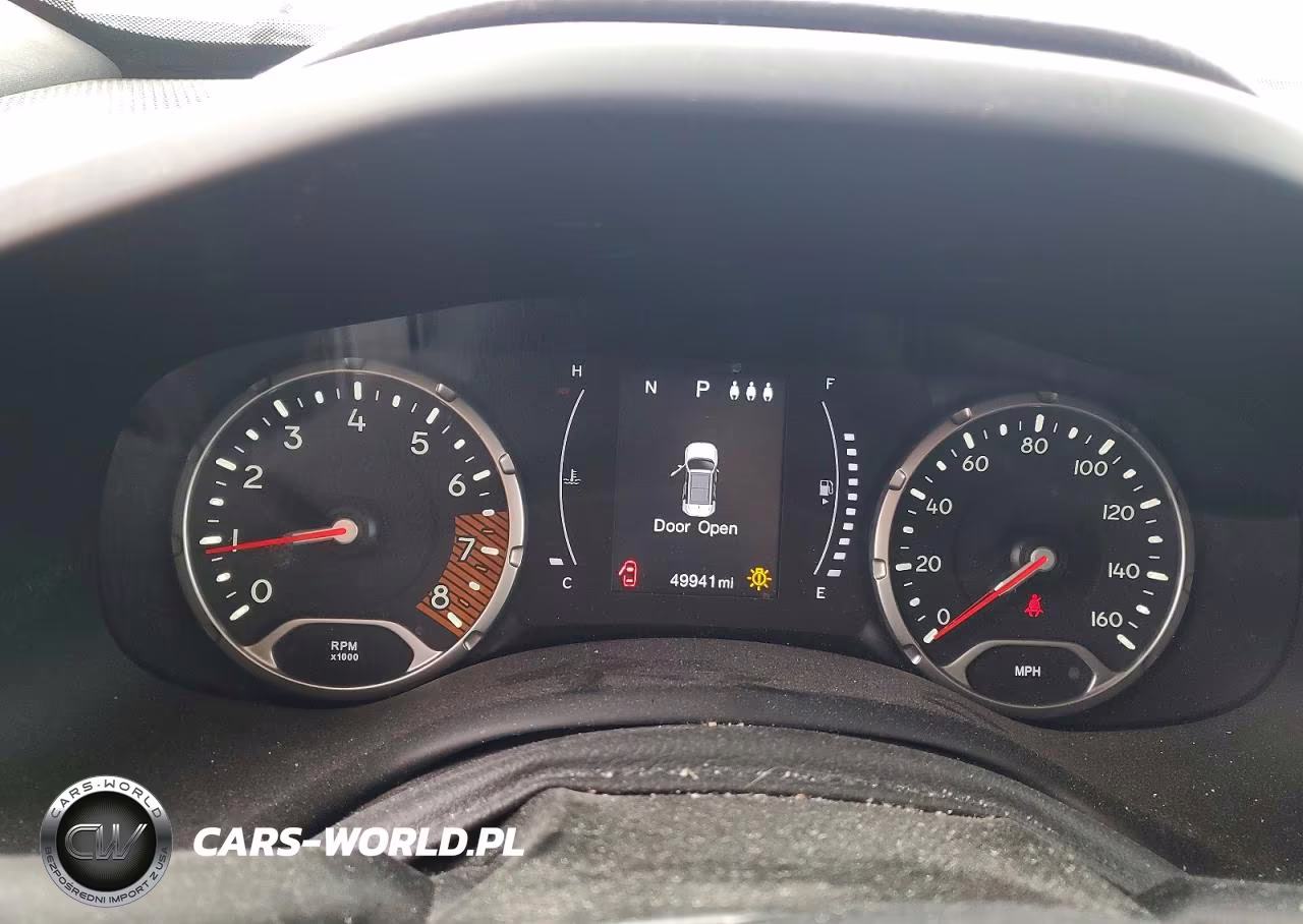 2019 Jeep Renegade Latitude VIN:ZACNJBBB0KPK70773 - 9