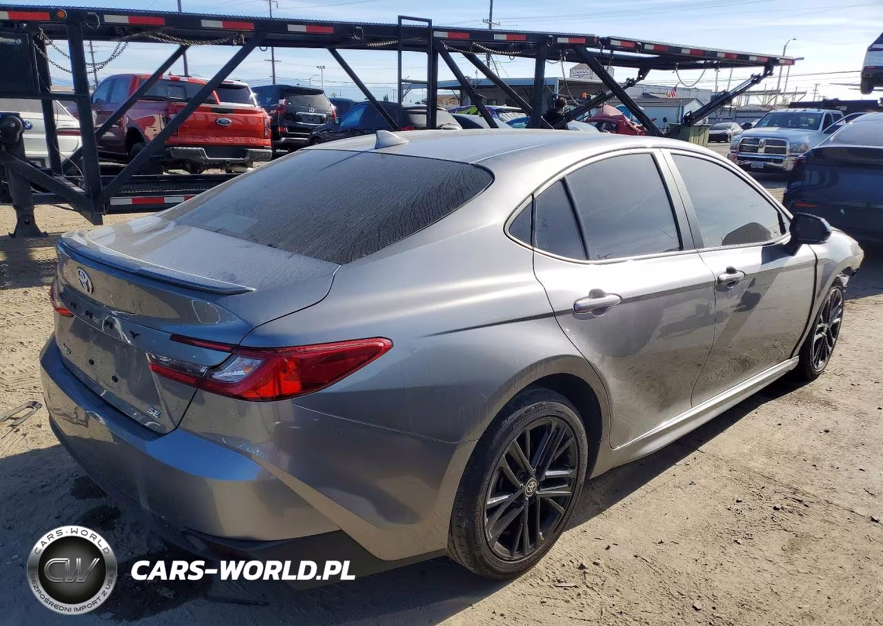 2025 Toyota Camry Xse VIN:4T1DAACK0SU571206 - 3