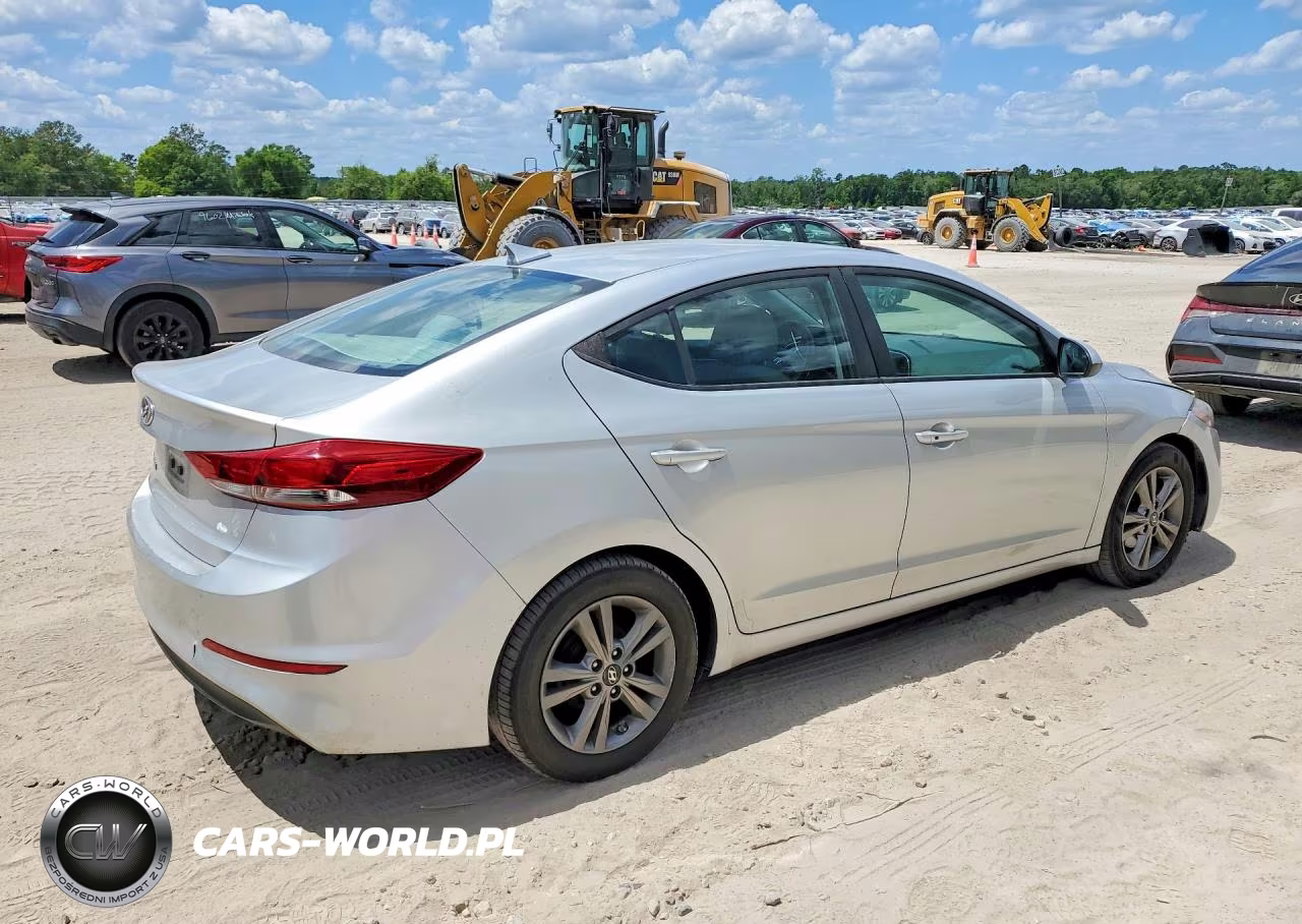 2017 Hyundai Elantra Se VIN:5NPD84LF8HH072483 - 3