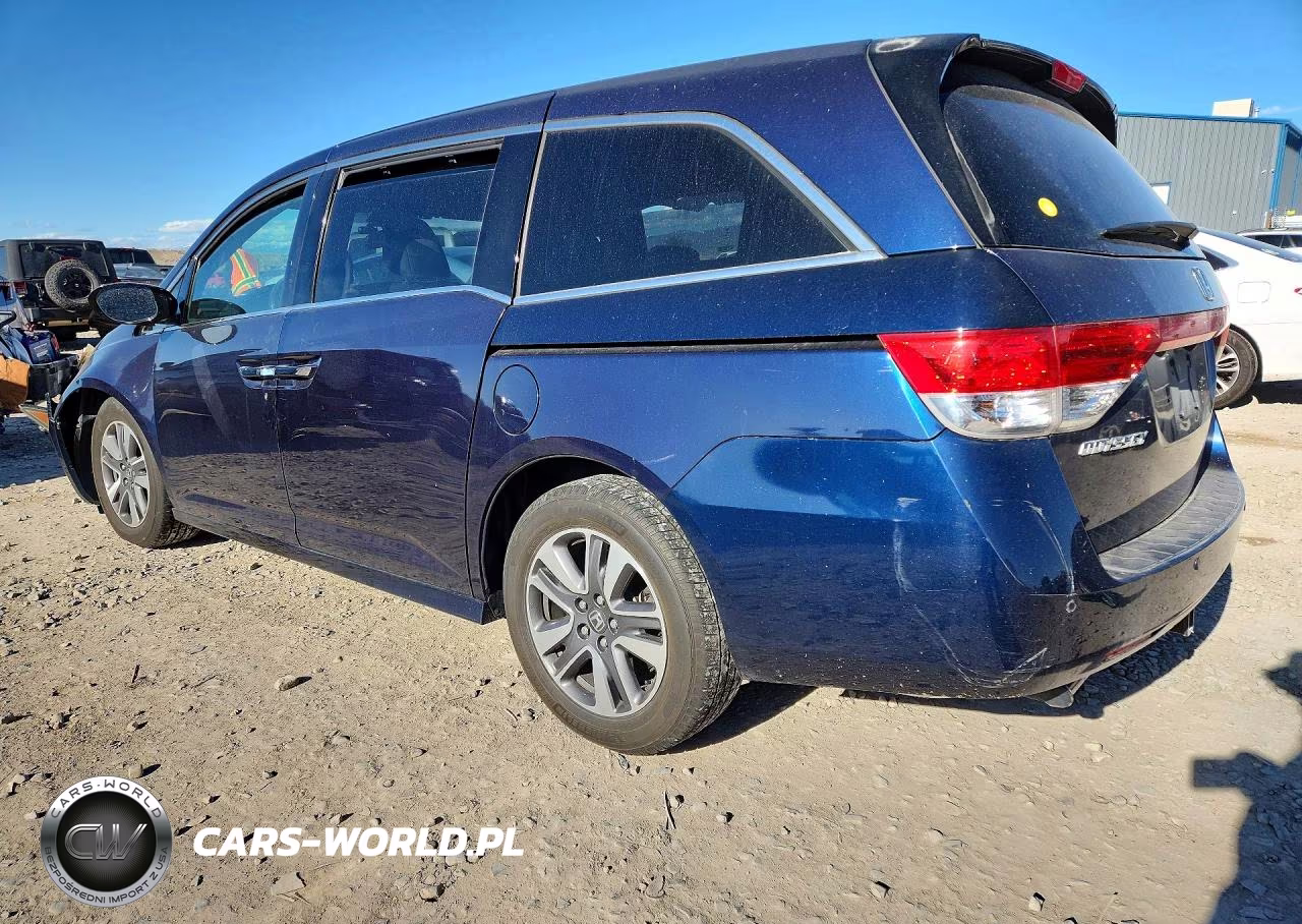 2015 Honda Odyssey Touring VIN:5FNRL5H99FB013449 - 2