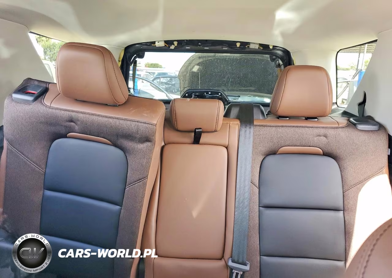 2025 Ford Bronco Sport Outer Banks VIN:3FMCR9CN6SRE27230 - 10