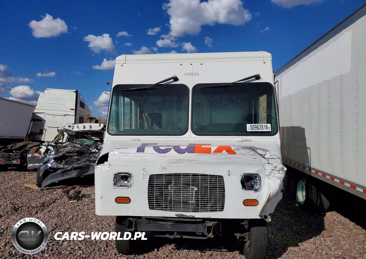 2019 Ford E450 Delivery Truck VIN:1FC3E4K66KDC36008 - 5