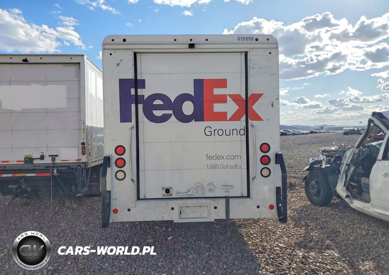 2019 Ford E450 Delivery Truck VIN:1FC3E4K66KDC36008 - 6