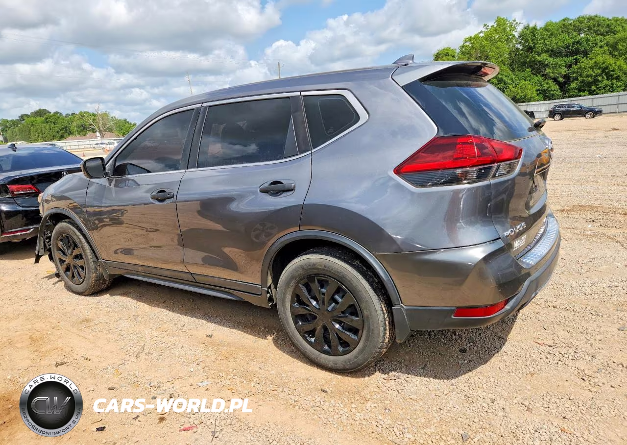 2018 Nissan Rogue S VIN:5N1AT2MT5JC823658 - 2