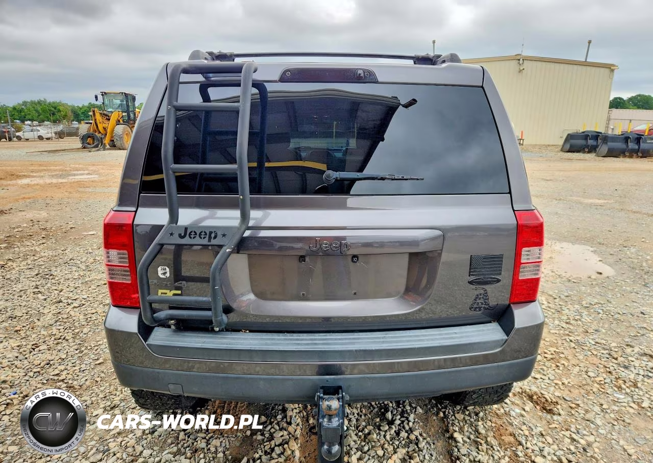 2015 Jeep Patriot Latitude VIN:1C4NJRFBXFD154412 - 6