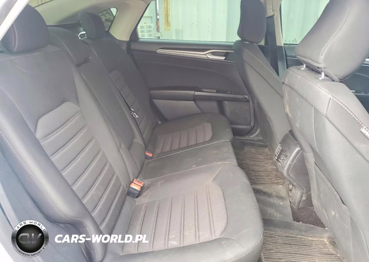 2020 Ford Fusion Se VIN:3FA6P0T96LR202349 - 10