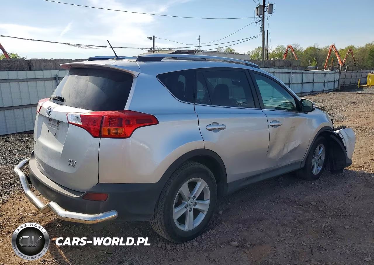 2014 Toyota Rav4 Xle VIN:2T3RFREV3EW212327 - 3