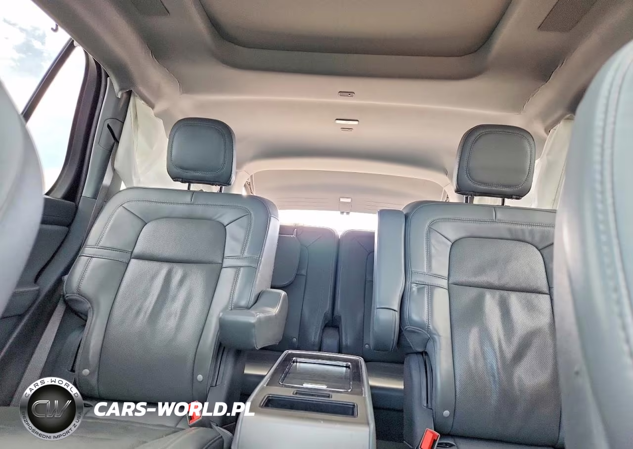 2020 Lincoln Aviator Reserve VIN:5LM5J7XCXLGL23150 - 10