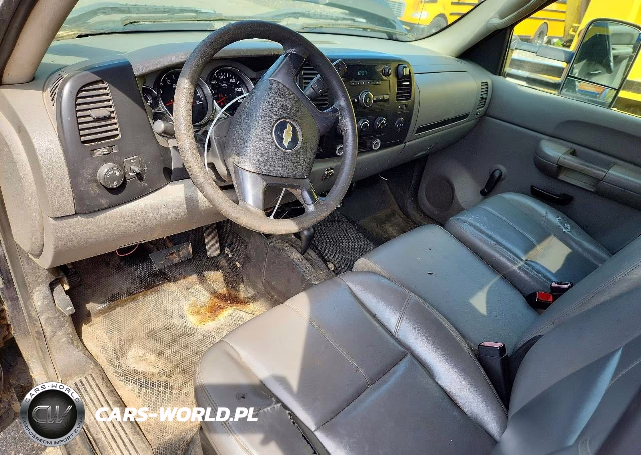2007 Chevrolet Silverado K3500 VIN:1GBJK34617E597384 - 8