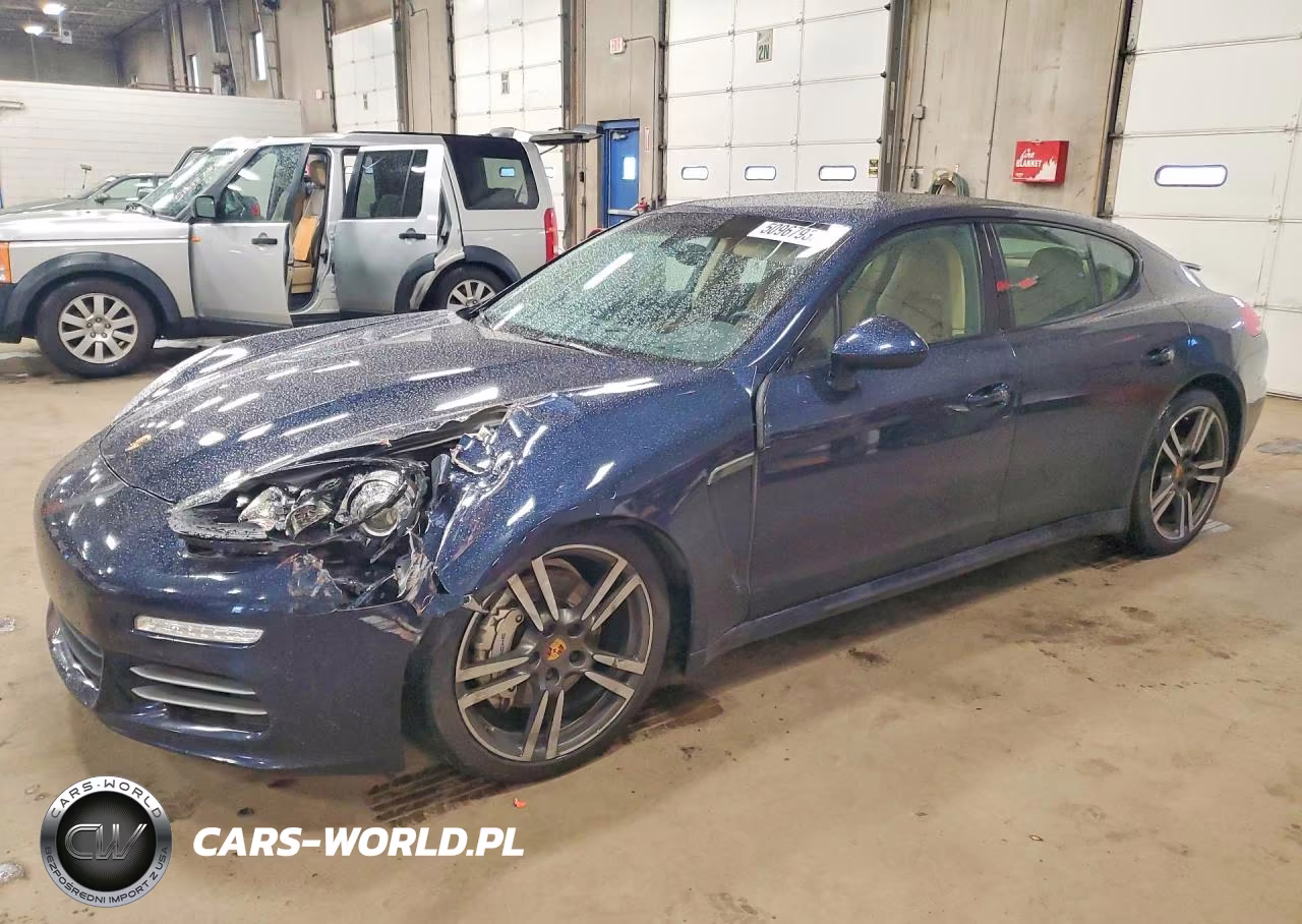 2016 Porsche Panamera S