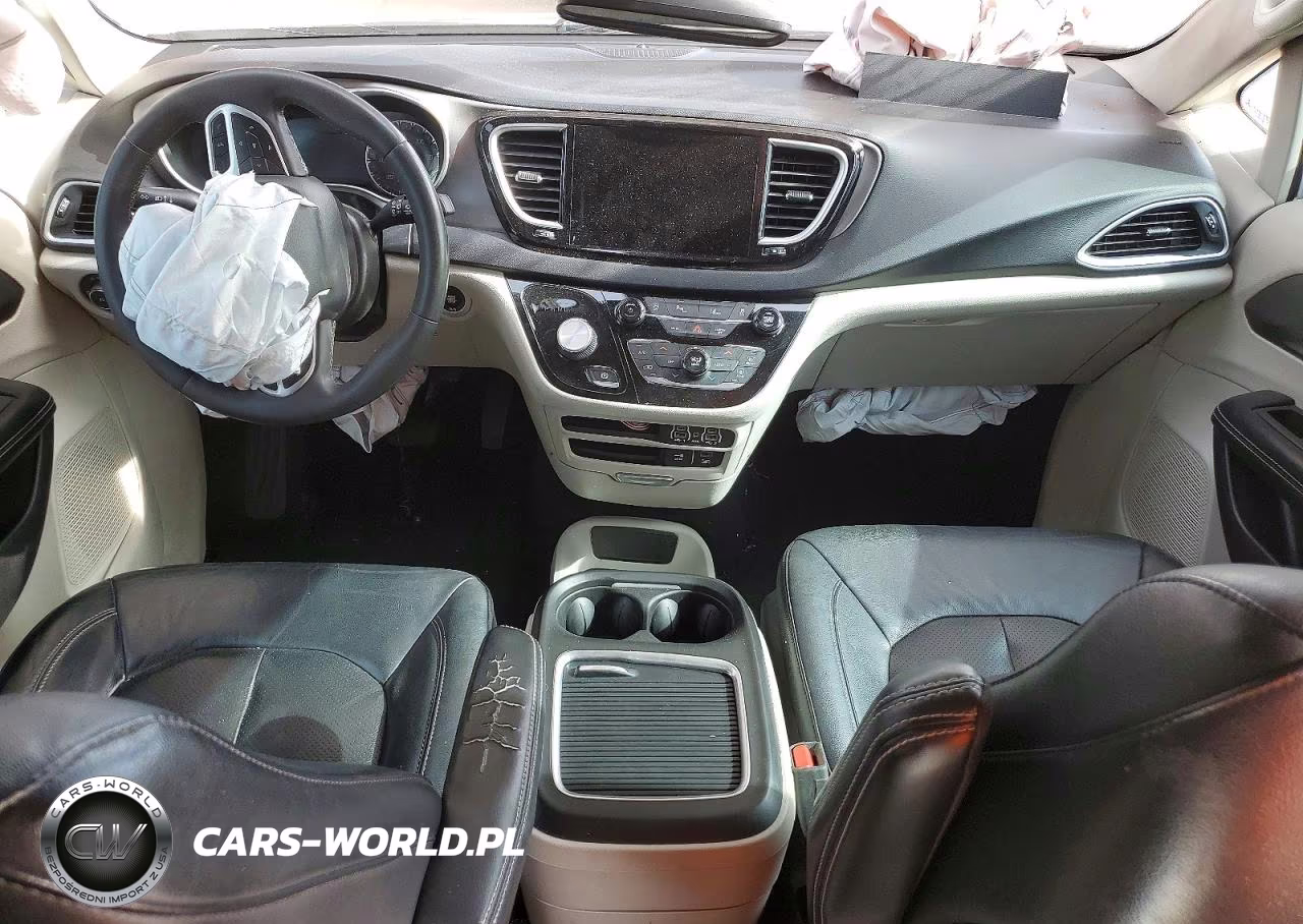 2022 Chrysler Pacifica Touring L VIN:2C4RC1BG2NR140742 - 8