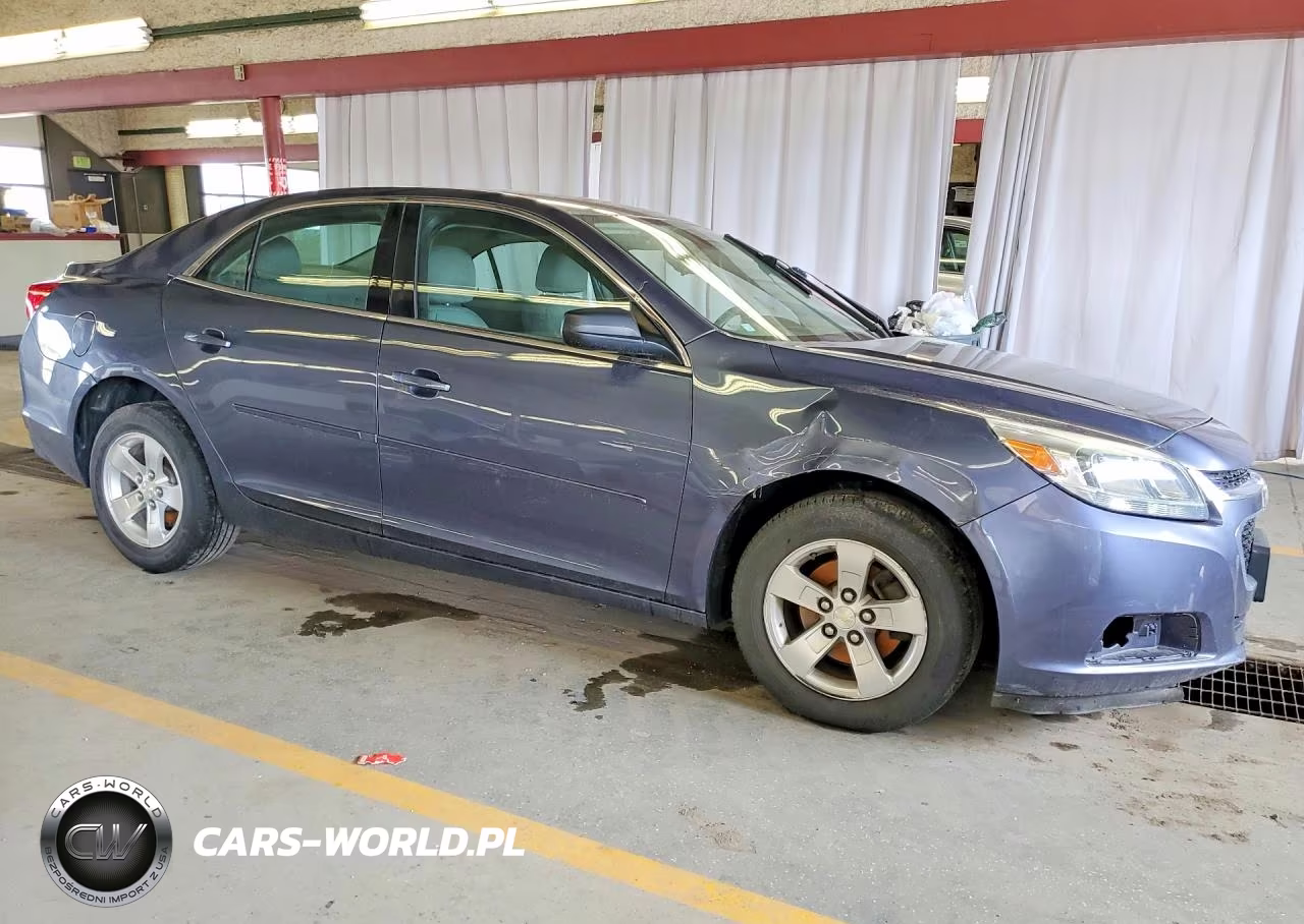 2015 Chevrolet Malibu Ls VIN:1G11B5SL7FF210922 - 4