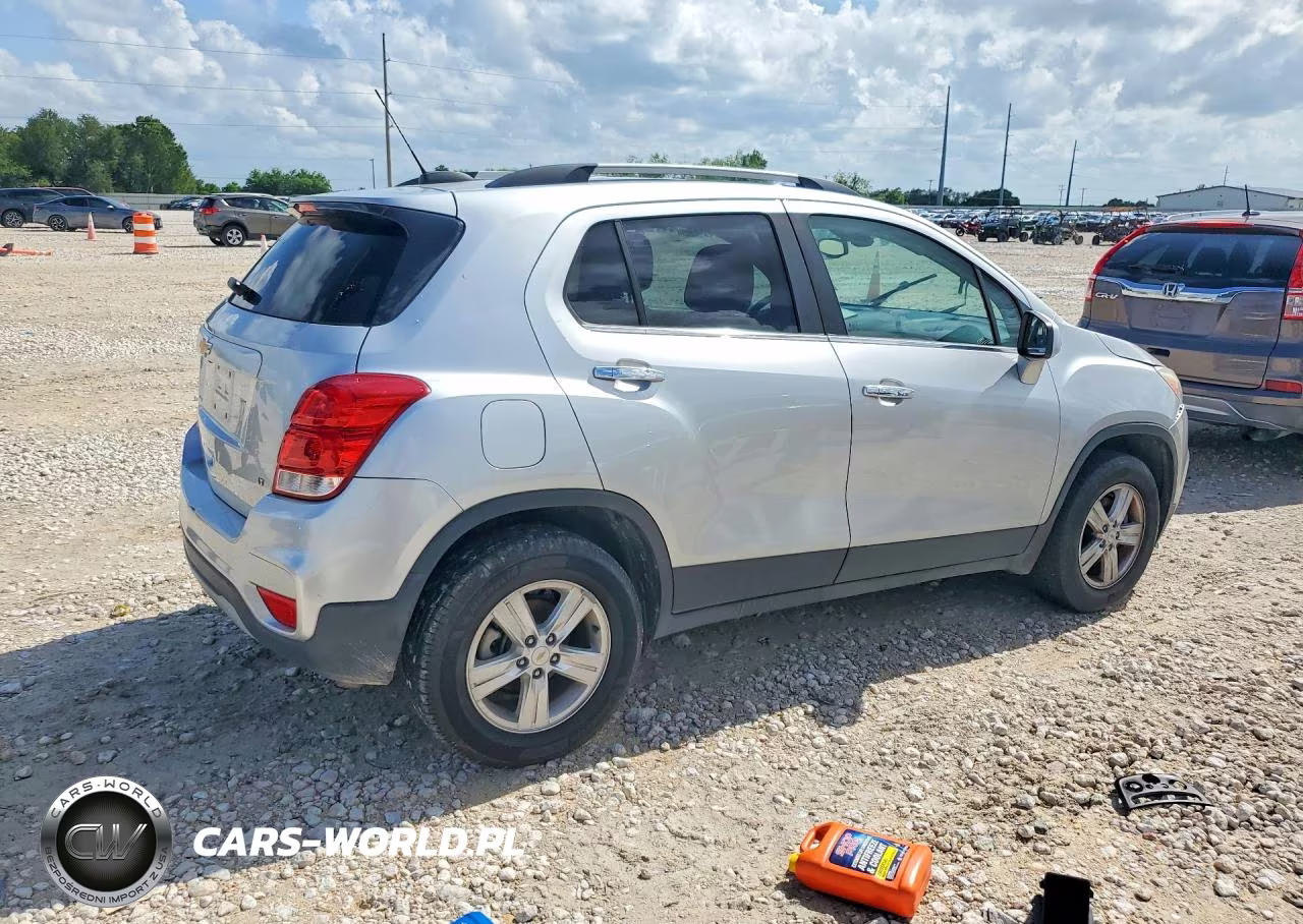 2018 Chevrolet Trax 1Lt VIN:KL7CJPSB7JB581646 - 3