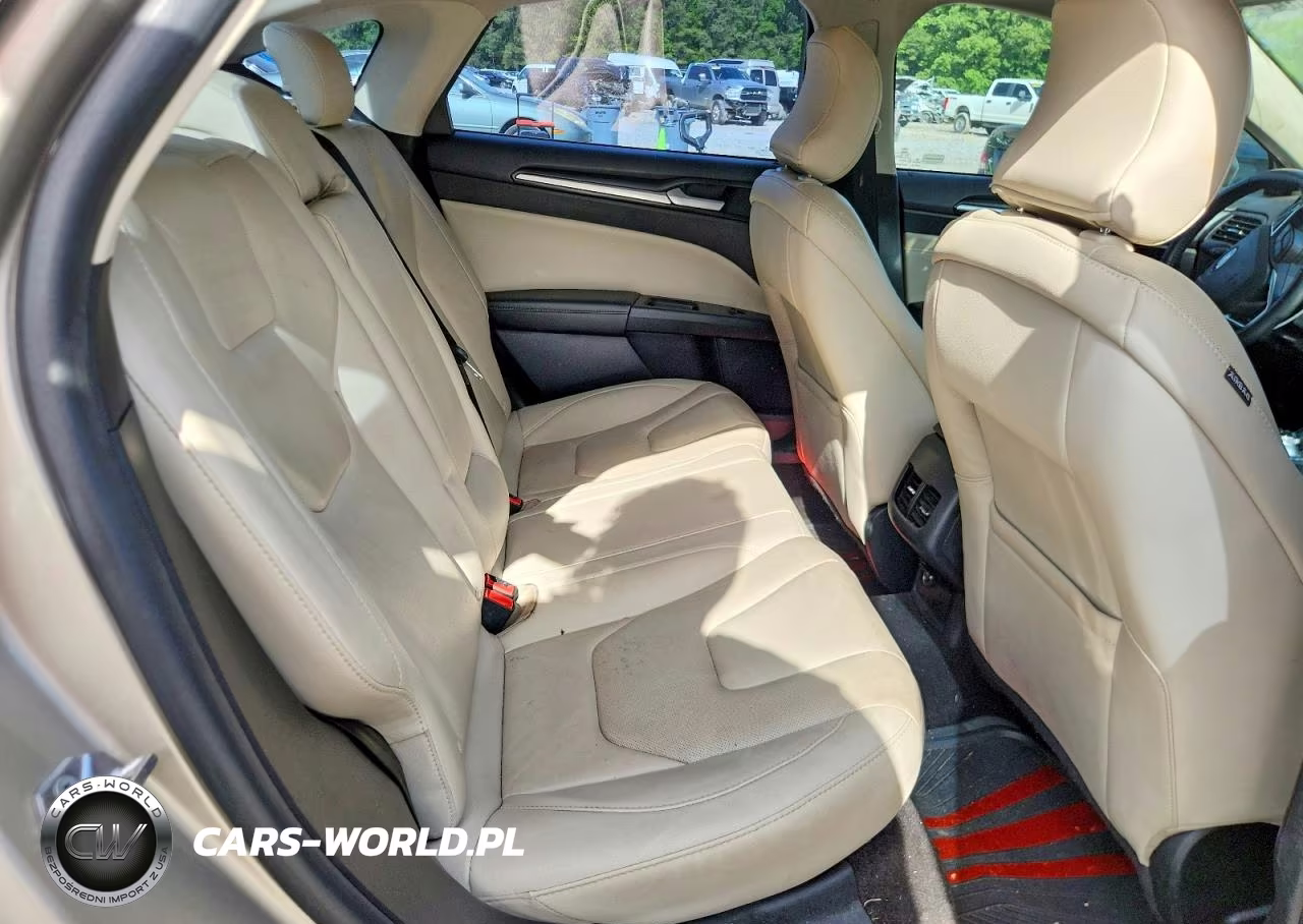 2018 Ford Fusion Titanium VIN:3FA6P0RU3JR195045 - 10