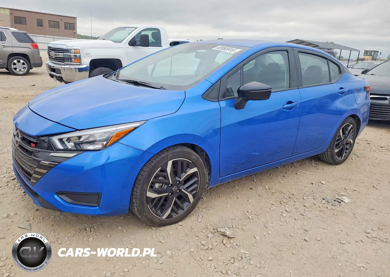2023 Nissan Versa Sr – zdjęcie 1 z 12