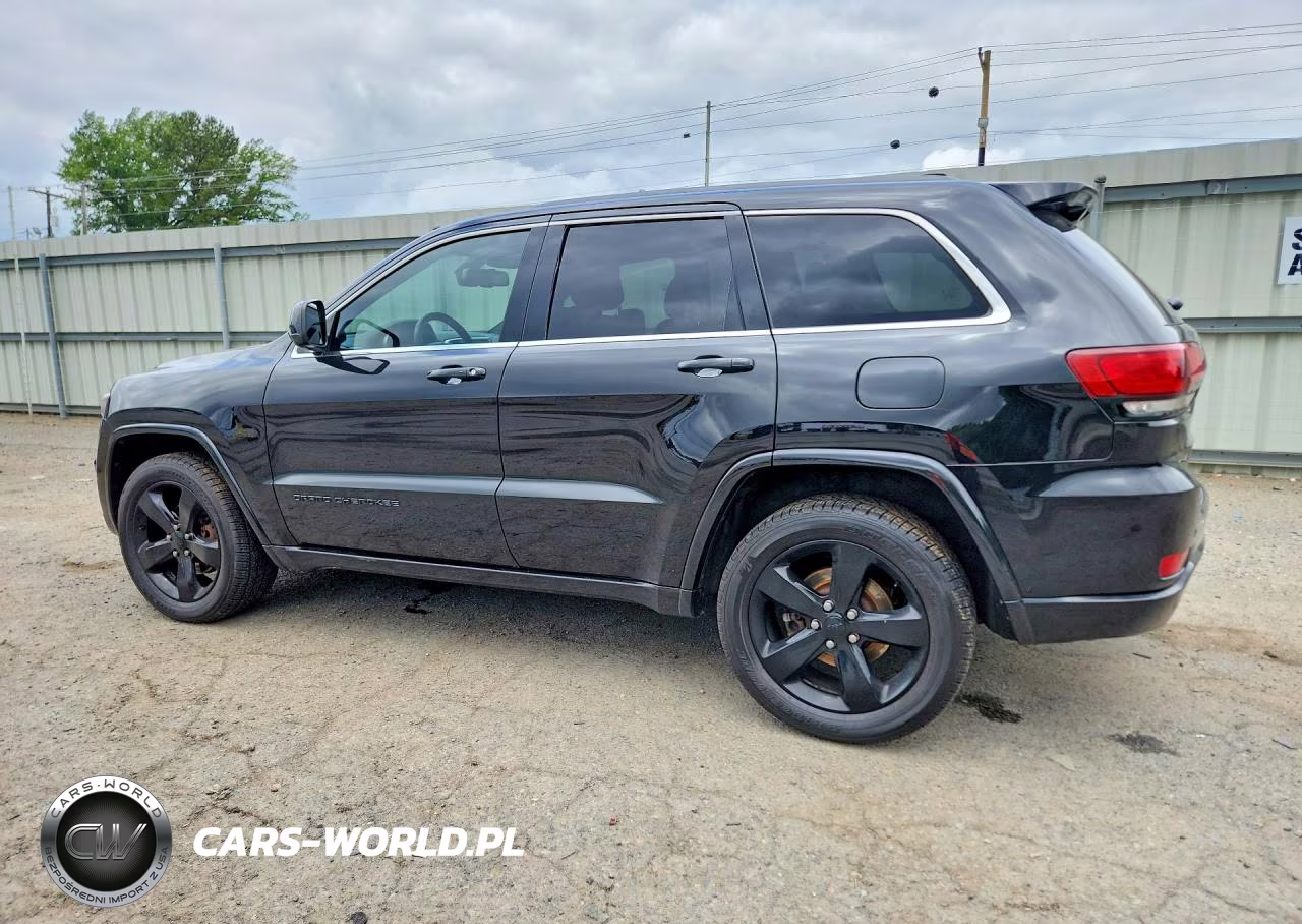 2015 Jeep Grand Cherokee Laredo VIN:1C4RJFAG9FC921644 - 2