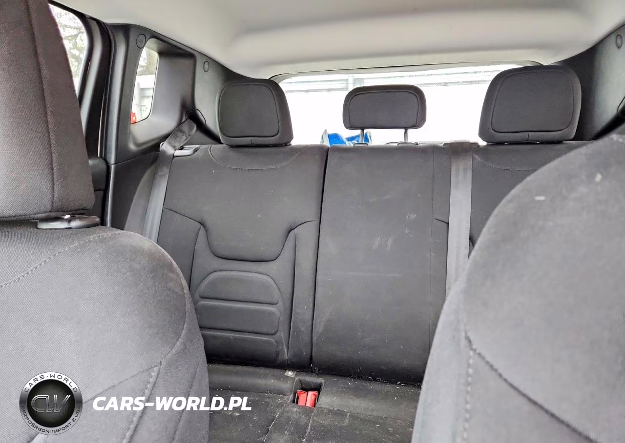 2018 Jeep Renegade Latitude VIN:ZACCJABB9JPH05325 - 10