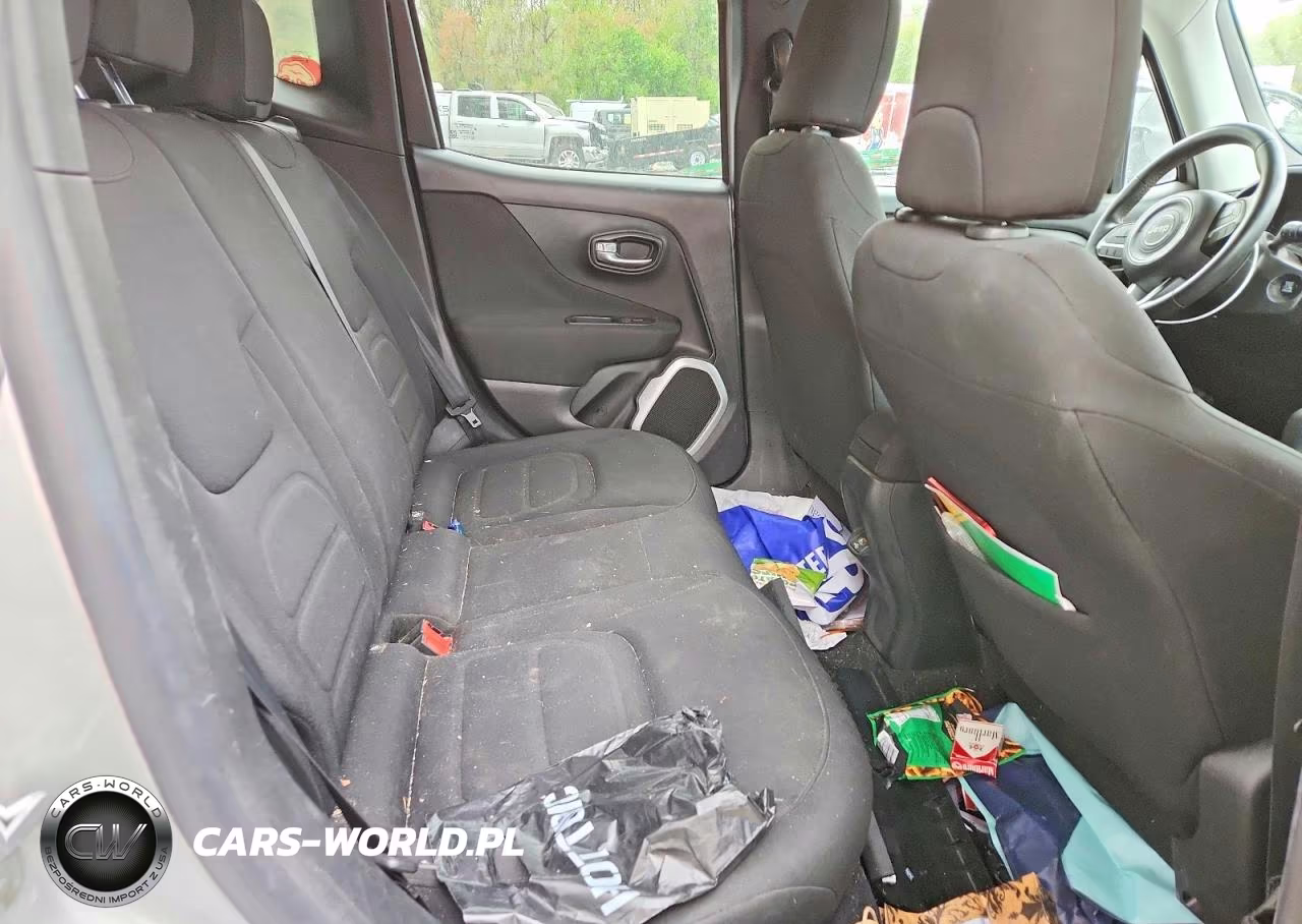 2018 Jeep Renegade Latitude VIN:ZACCJABB9JPH05325 - 11