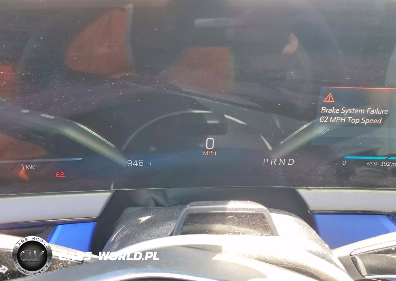 2025 Cadillac Optiq Sport VIN:3GYK3EMR2SS231400 - 9