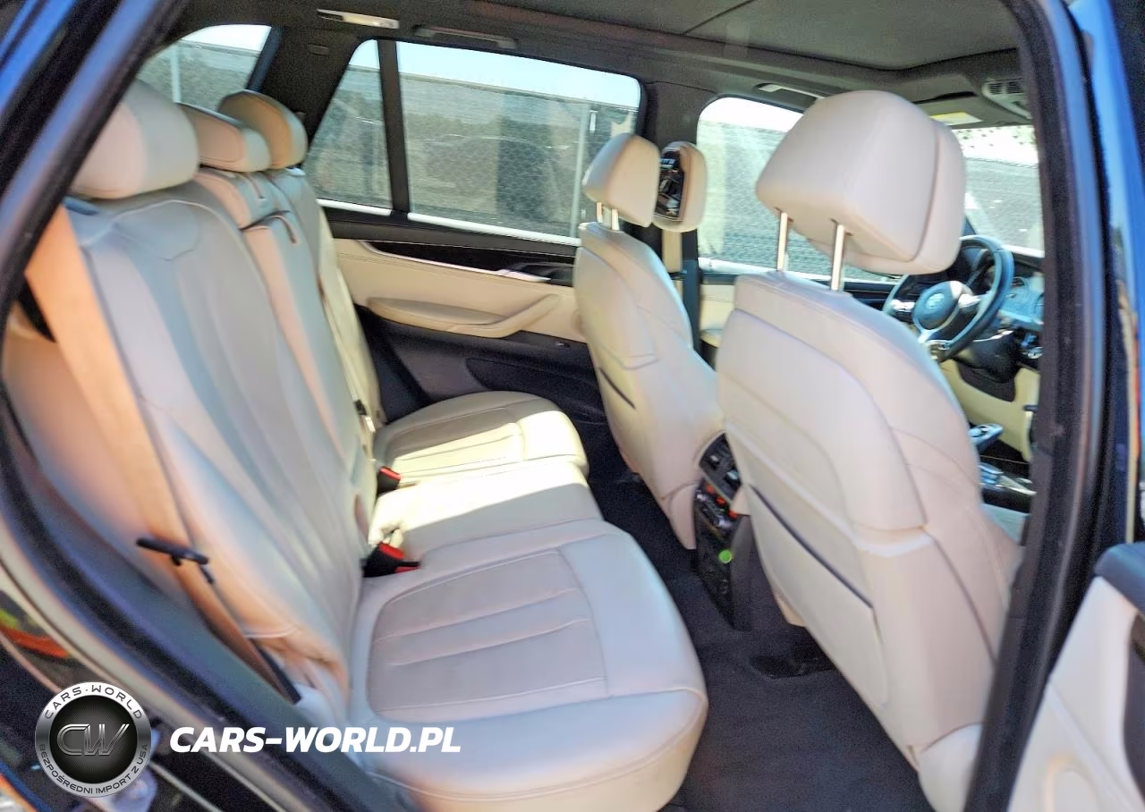 2017 BMW X5 xDrive35I VIN:5UXKR0C3XH0V76290 - 10