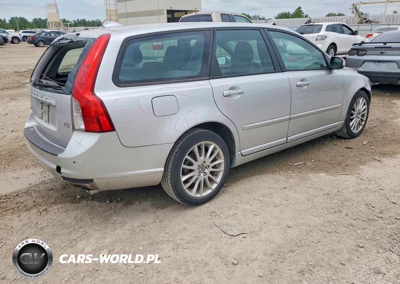 2011 Volvo V50 T5 VIN:YV1672MW5B2630582 - 3
