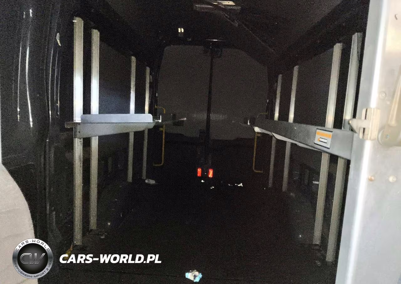 2020 Ford Transit T-250 VIN:1FTBR3X89LKB27110 - 10