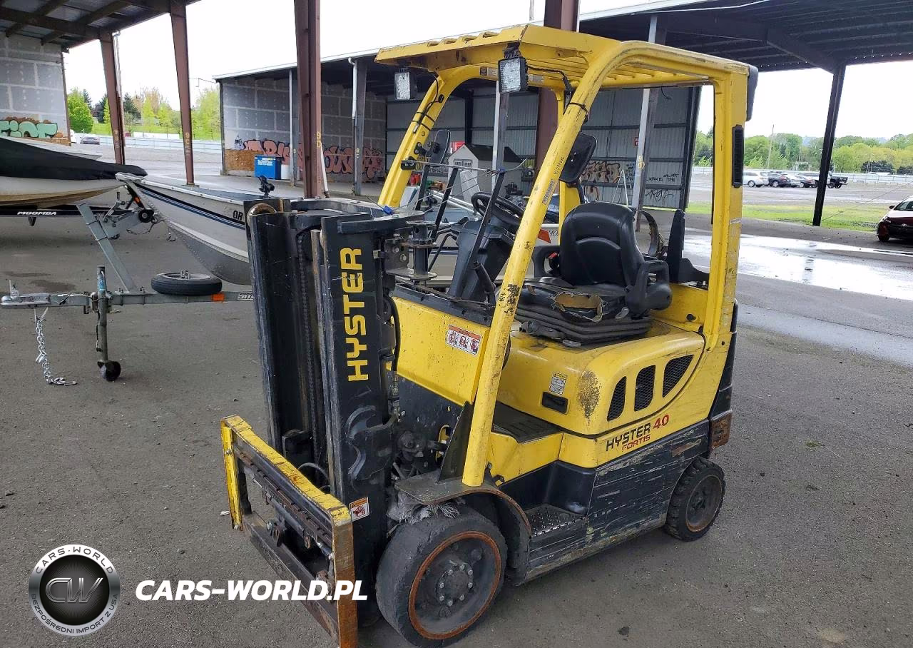 2016 Hyster Forklift VIN:H187V03950N - 2
