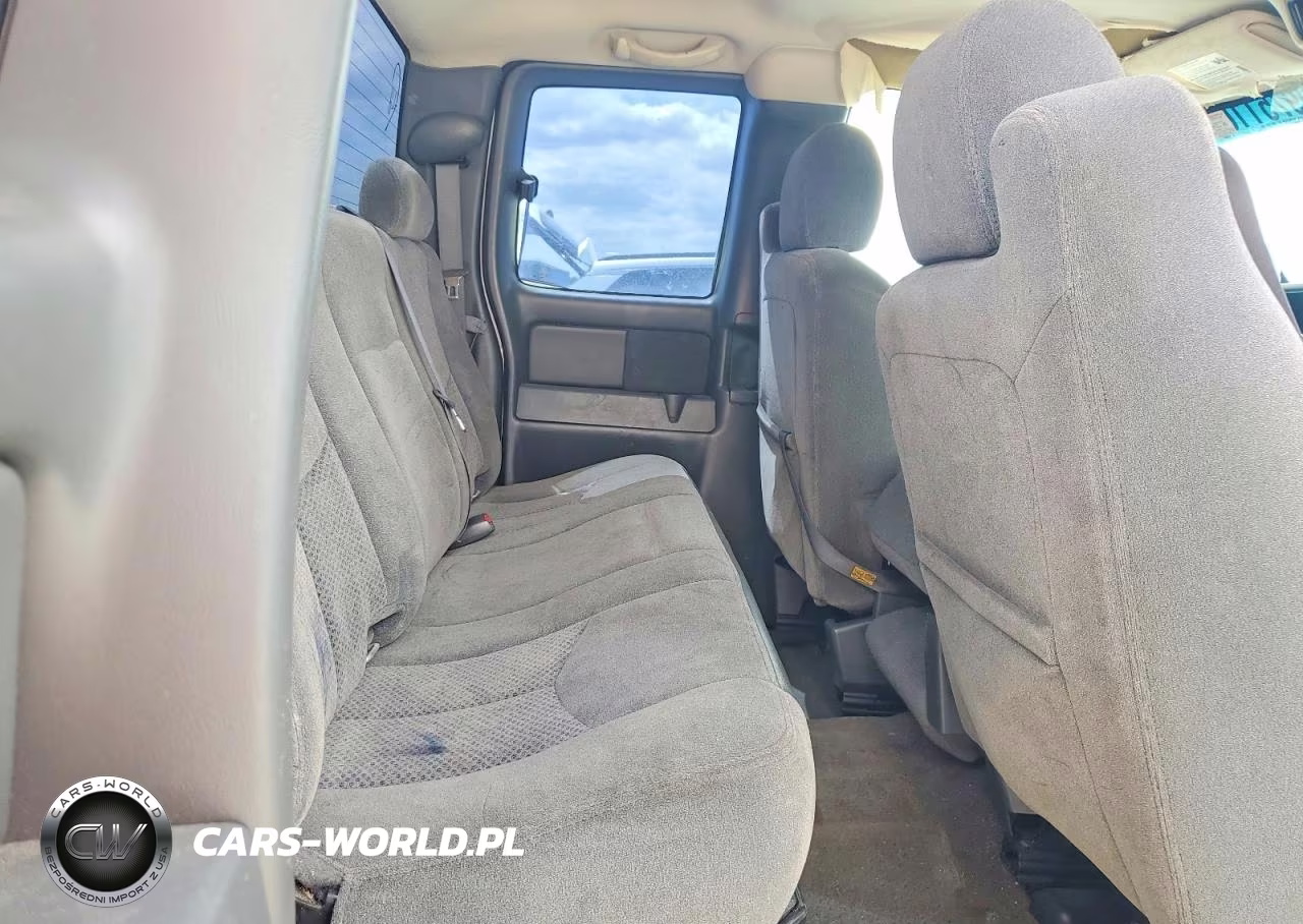 2006 Chevrolet Silverado C1500 VIN:1GCEC19T06Z116805 - 10
