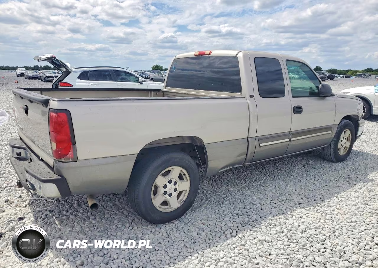 2006 Chevrolet Silverado C1500 VIN:1GCEC19T06Z116805 - 3