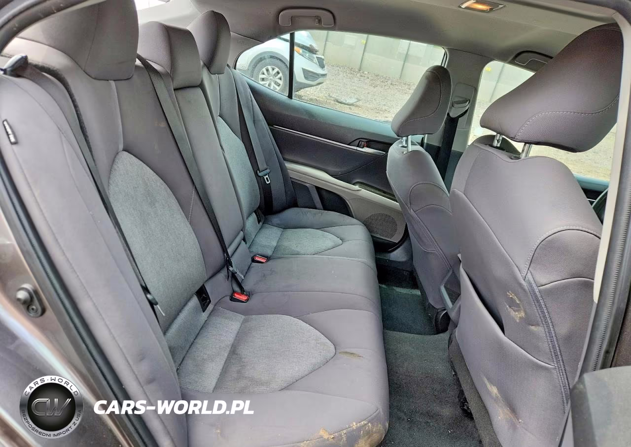 2022 Toyota Camry Le VIN:4T1C31AK8NU589739 - 10