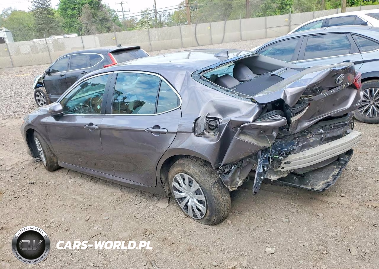 2022 Toyota Camry Le VIN:4T1C31AK8NU589739 - 2