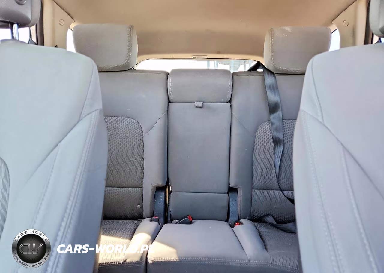 2017 Hyundai Santa Fe Se VIN:KM8SMDHF6HU178444 - 10