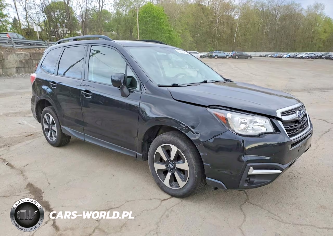 2018 Subaru Forester 2.5I Premium VIN:JF2SJAEC6JH614859 - 4