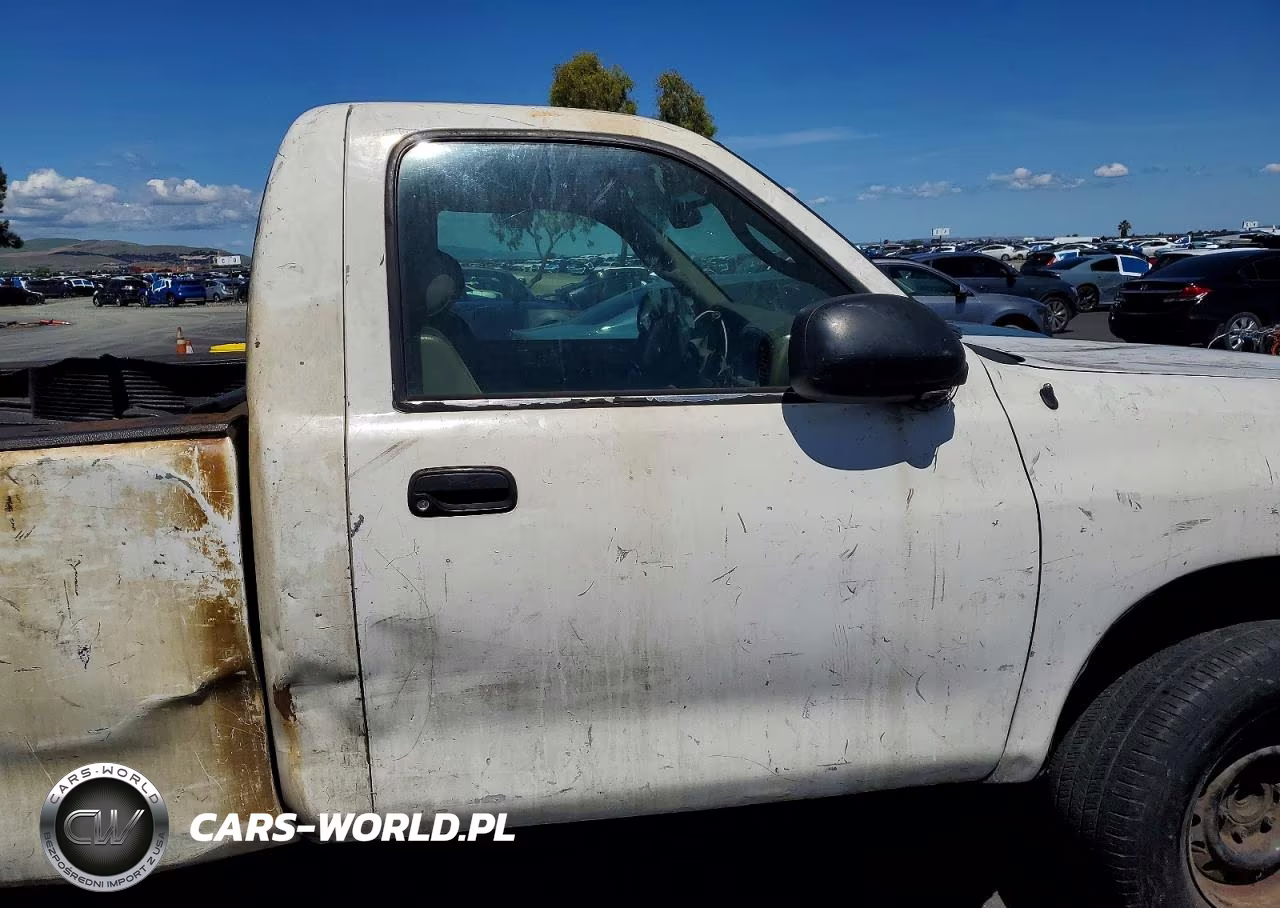 2000 Toyota Tundra Base VIN:5TBJN3217YS107853 - 10
