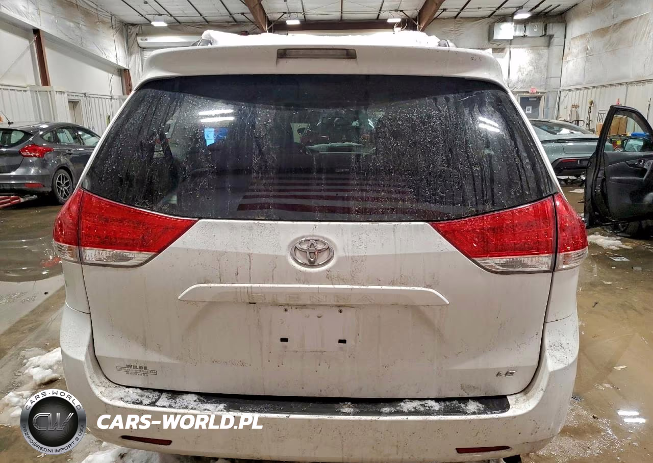 2011 Toyota Sienna Le VIN:5TDKK3DCXBS136628 - 6