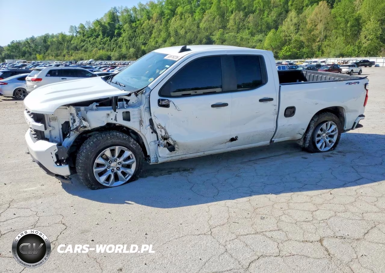 2022 Chevrolet Silverado Ltd K1500 Custom
